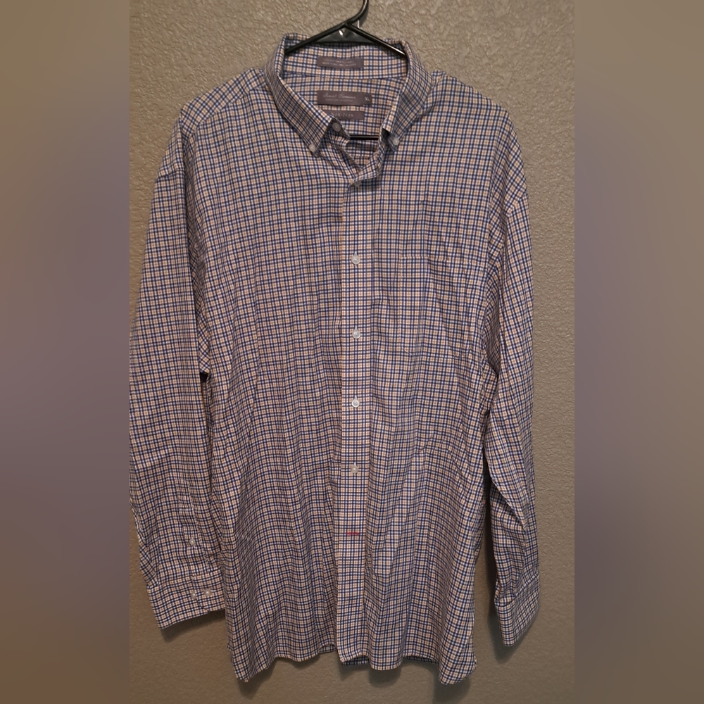 Men's button down by Daniel Cremieux.  Size XL